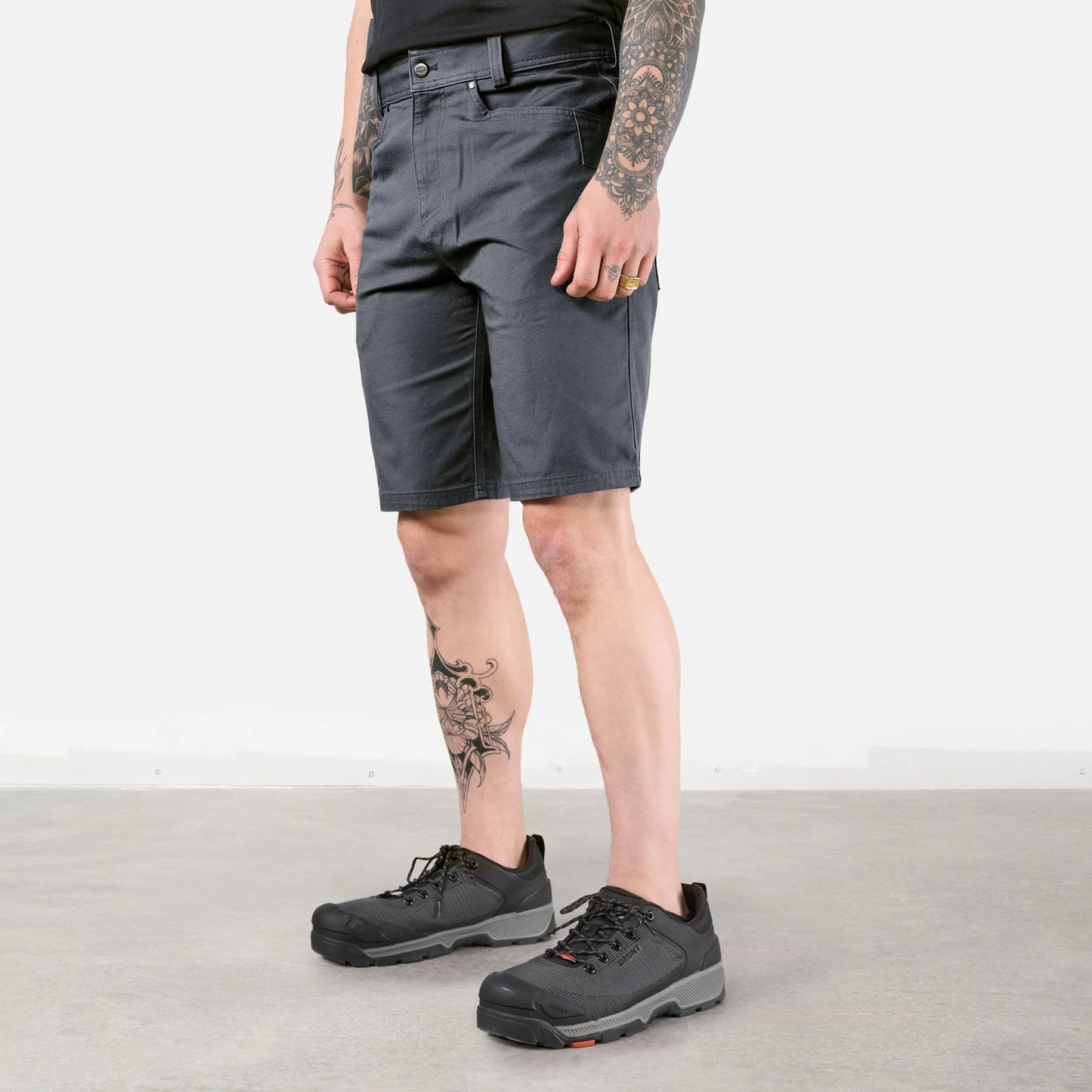 The Torra 11" Short
