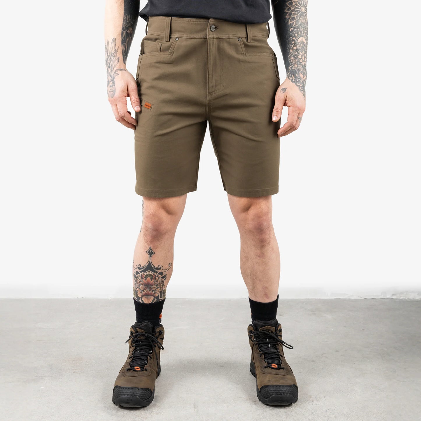 The Torra 9" Short